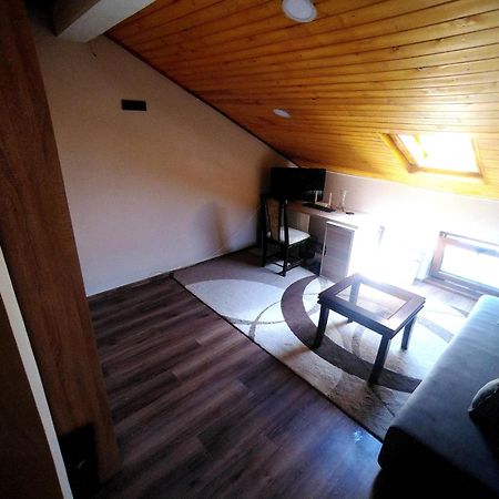 Low Budget Apartment With Breakfast Varna Ngoại thất bức ảnh