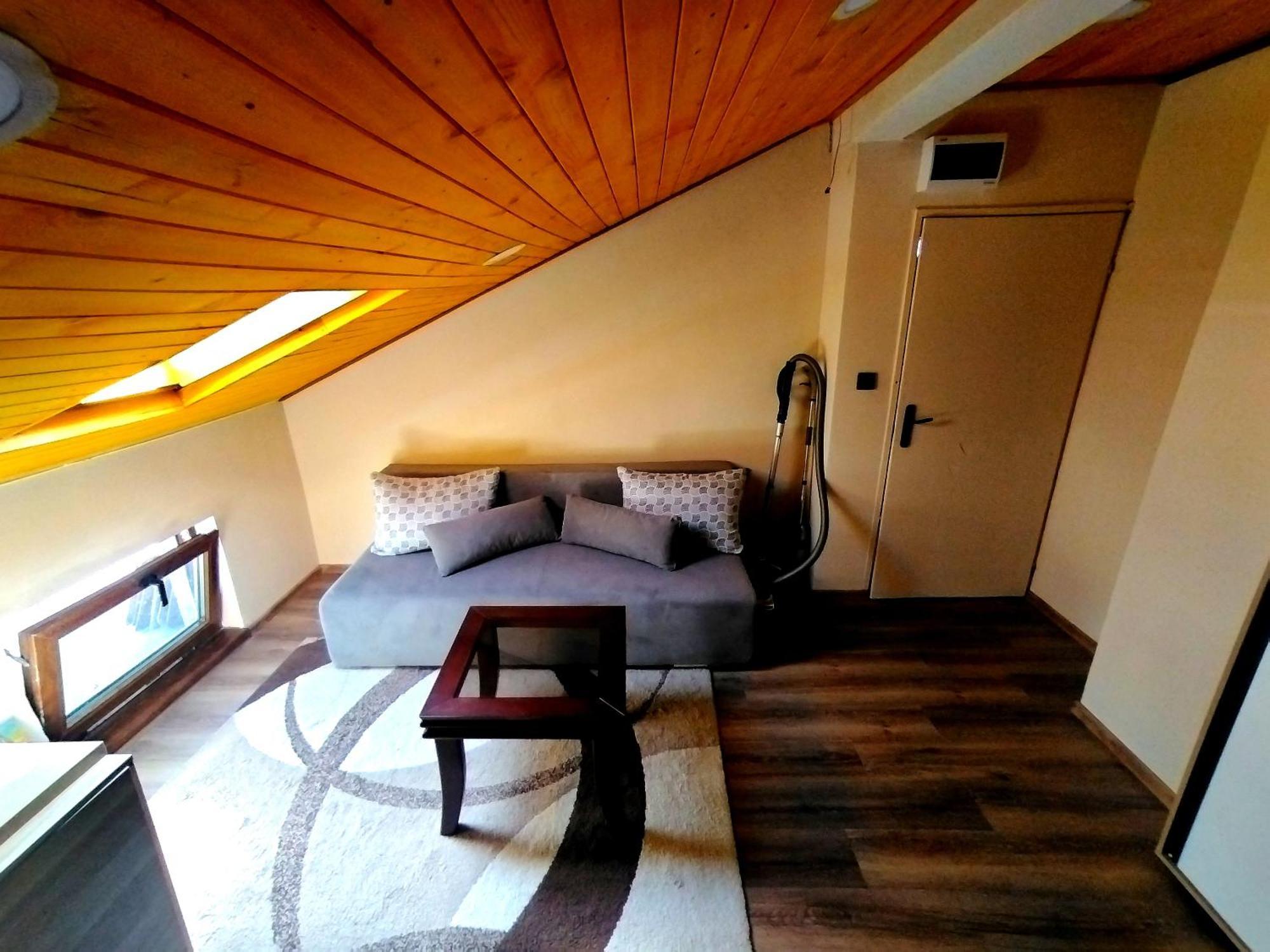 Low Budget Apartment With Breakfast Varna Ngoại thất bức ảnh